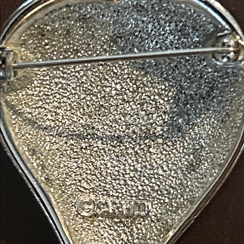 Sarah Coventry Silver Strawberry Brooch - Picture 3 of 4